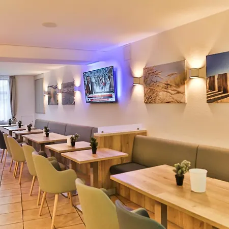 City-hotel-wolgast Отель