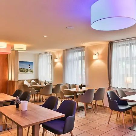 Отель City-hotel-wolgast 3*